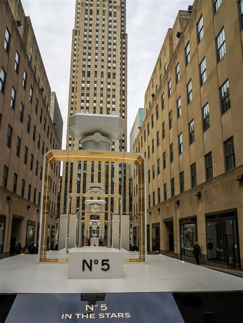 rockefeller center chanel no 5|Chanel Celebrates 100 Years Of No.5 At Rockefeller Center.